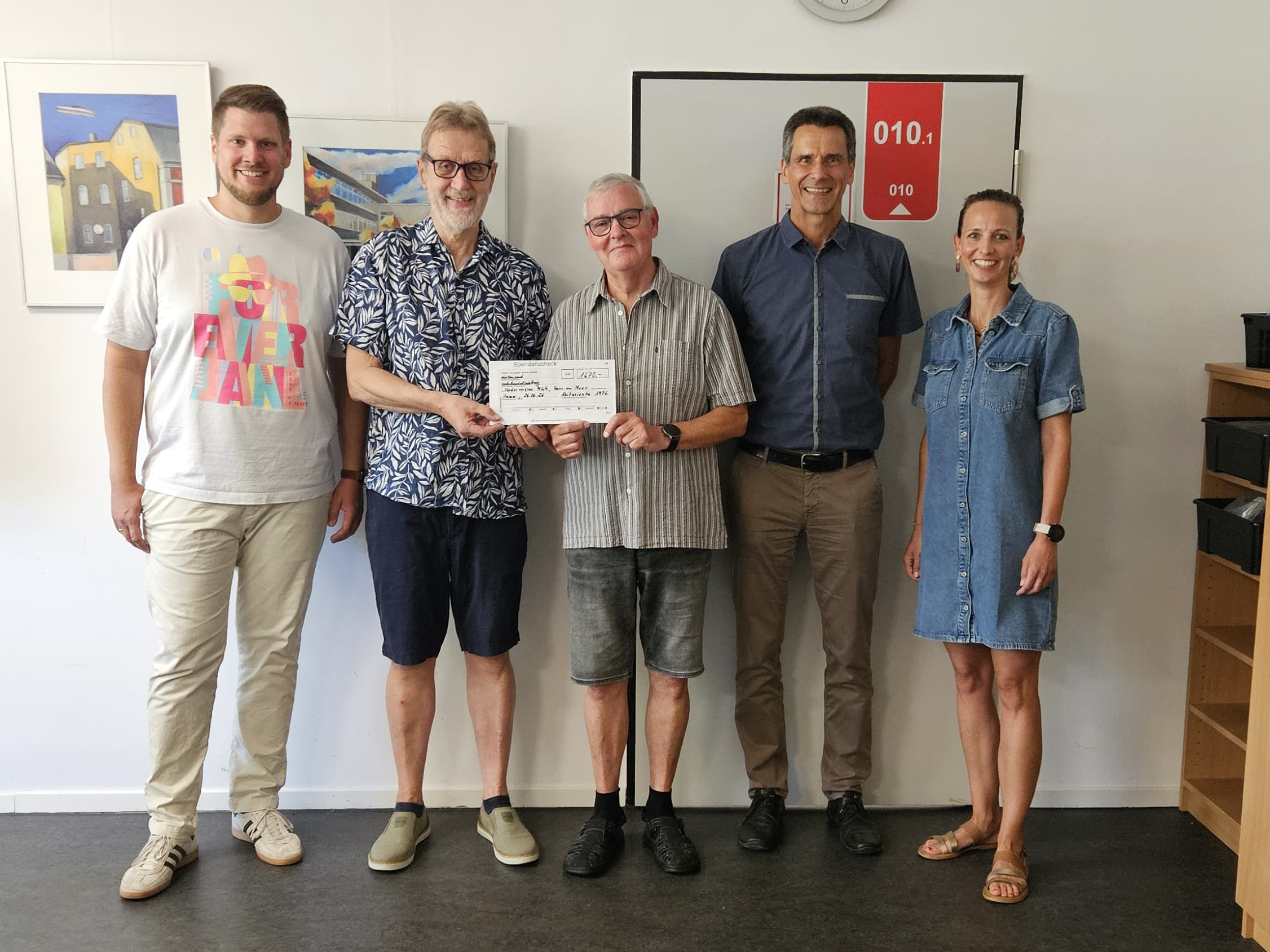 Spendenübergabe 50 Jahre MGH
